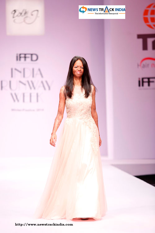 Acid Attack Victim Laxmi in Collection by Dolly J at India Runway Week 2014
