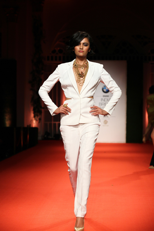 Picture of the Azva Show at India Bridal Fashion Week